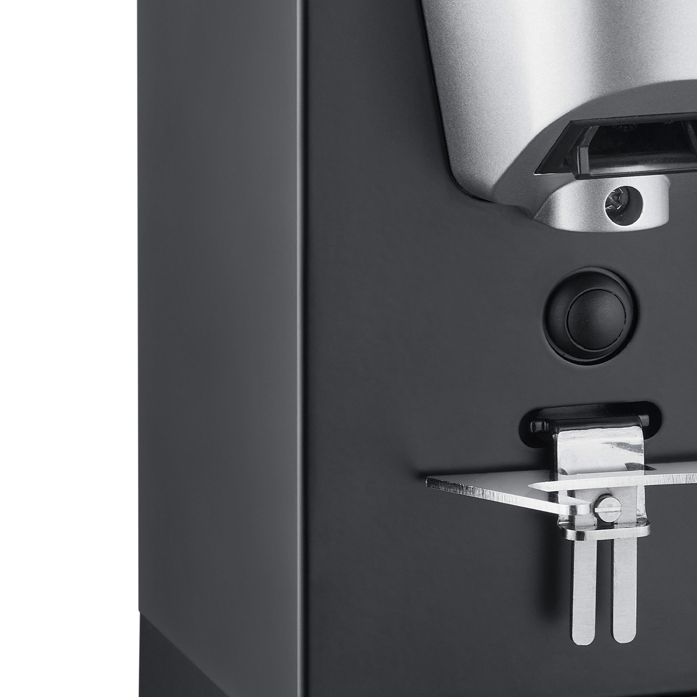 Nahaufnahme eines schwarzen Geräts mit silbernen Akzenten und einem Knopf