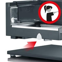 Gerät mit rotem Pfeil und Warnsymbol, das eine Person zeigt, die etwas berührt.