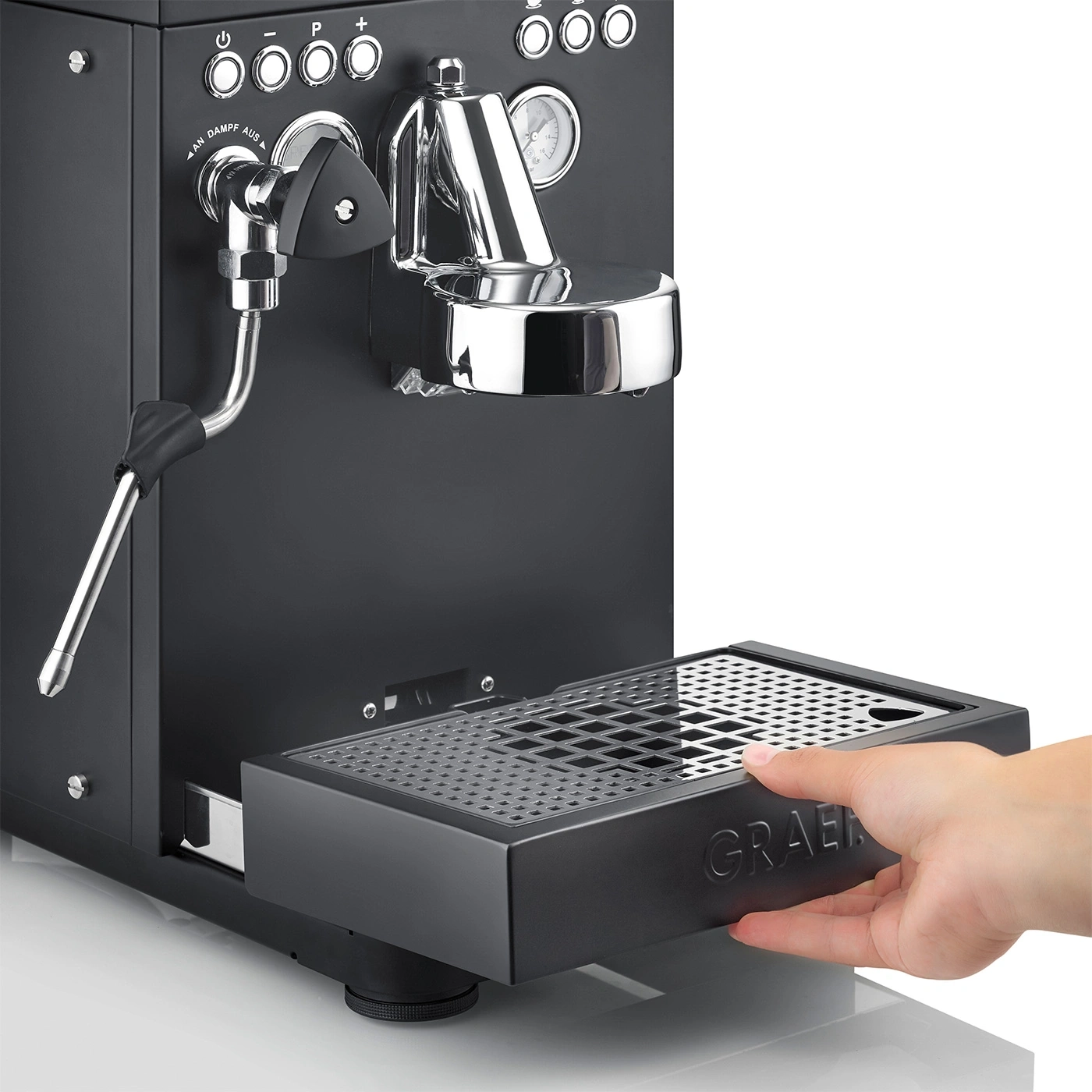 Espressomaschine, schwarz, mit herausnehmbarer Tropfschale, Dampfventil und Manometer.