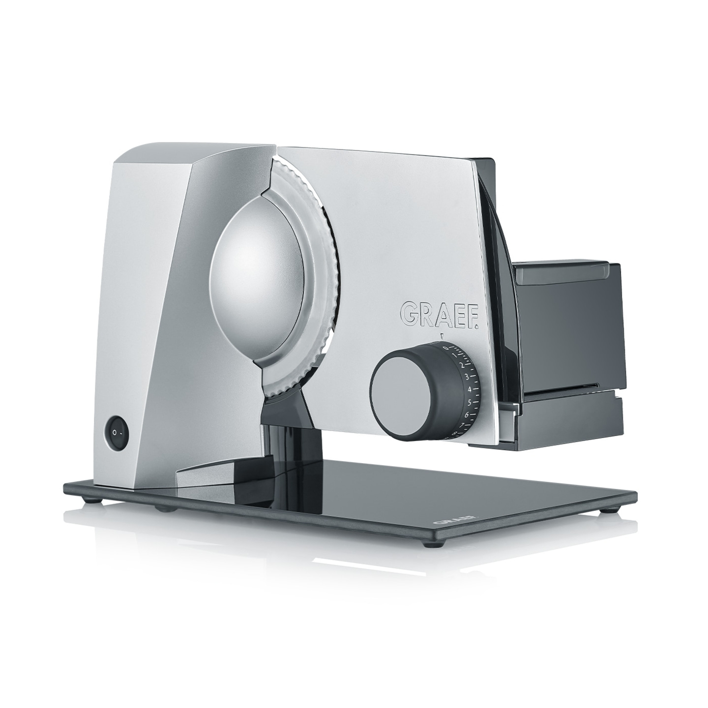 Graef Allesschneider, silberfarben, mit Einstellrad und Schneideblatt, auf Glasplatte