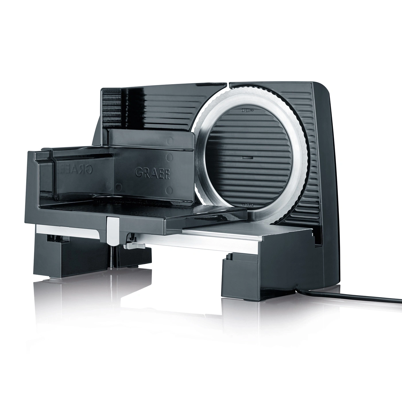 Black electric slicer with silver blade and GRAEF logo, perfect for slicing.