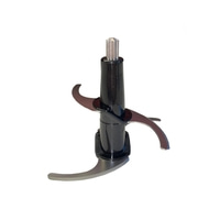 Schwarze Küchenmaschine Klinge, isoliert auf weißem Hintergrund