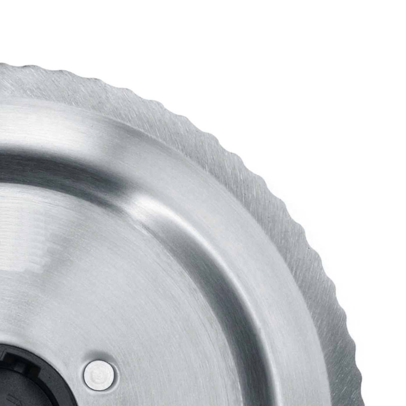 Metal circular saw blade with serrated edges and smooth surface