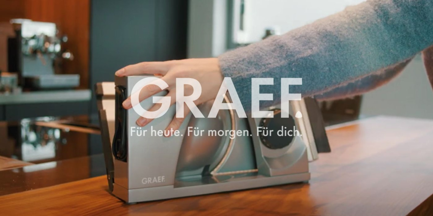 Graef-Schneidemaschine mit Text: Für heute. Für morgen. Für dich.