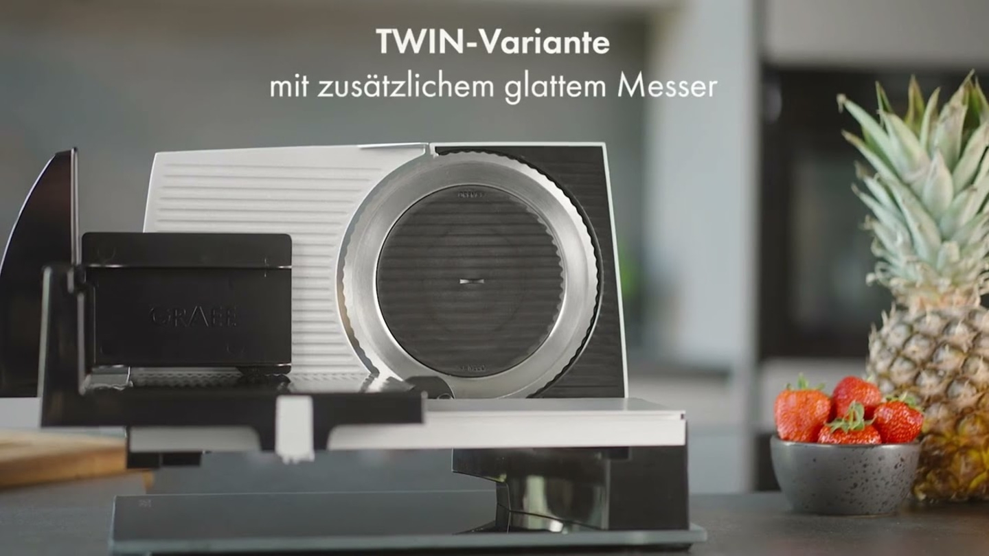 Graef Allesschneider mit Ananas und Erdbeeren. TWIN-Variante mit glattem Messer.