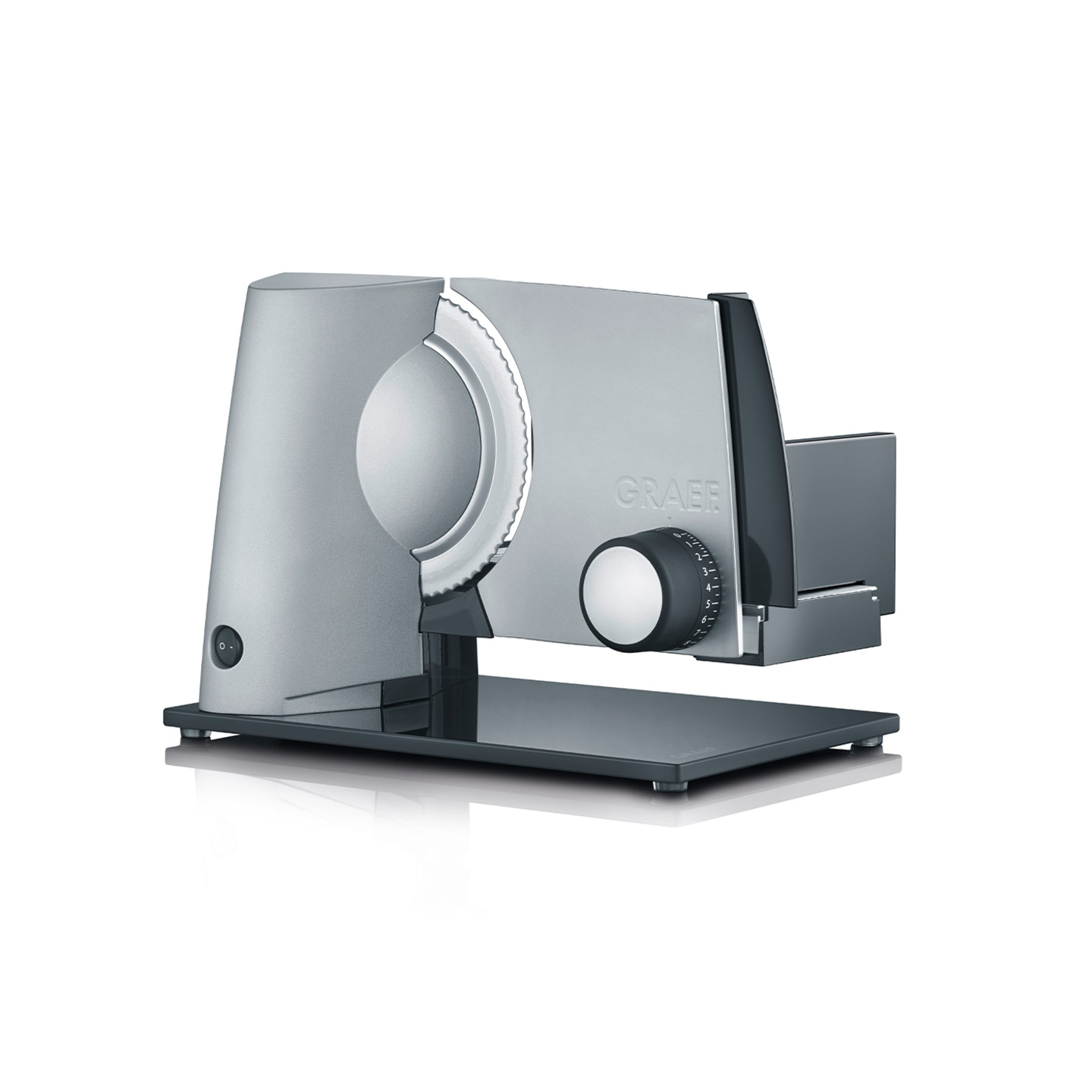 Graef Allesschneider, silberfarben, mit Drehknopf und Klinge, isoliert auf weißem Hintergrund