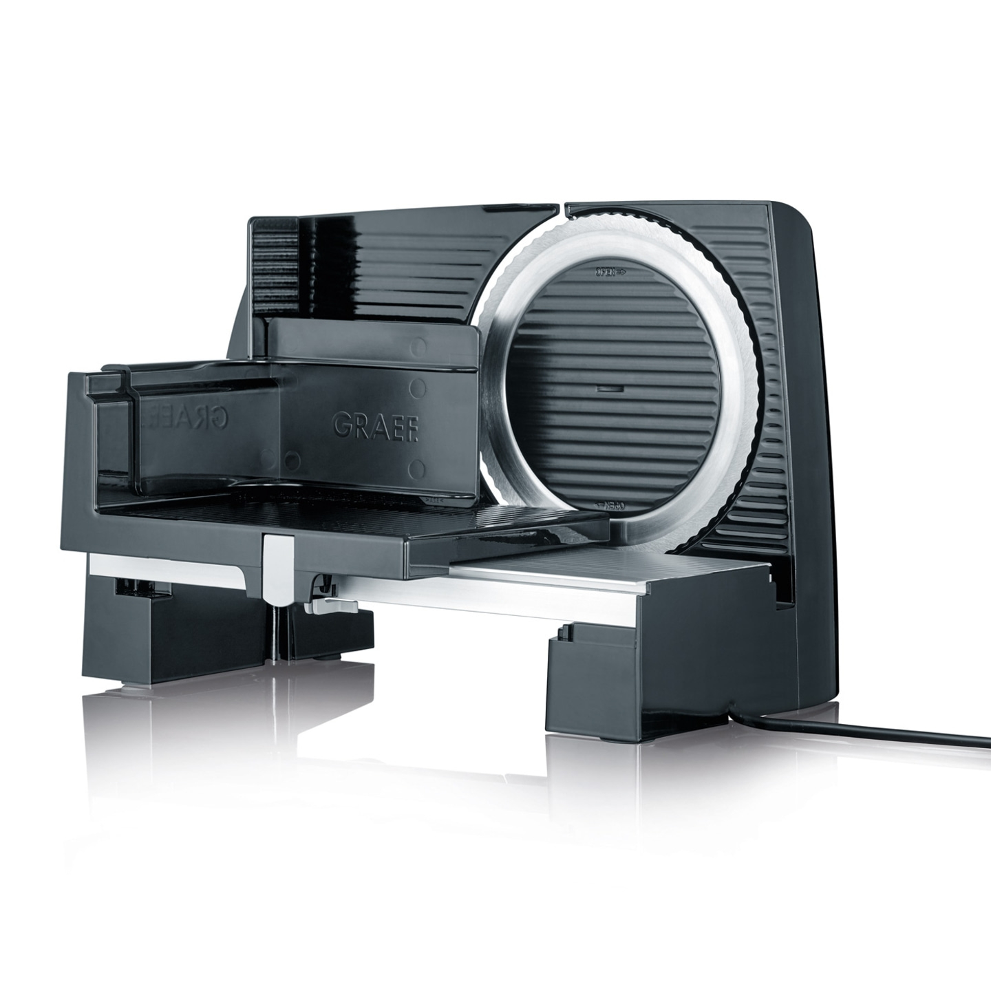 Schwarze elektrische Aufschnittmaschine mit silberner Klinge und GRAEF-Logo.