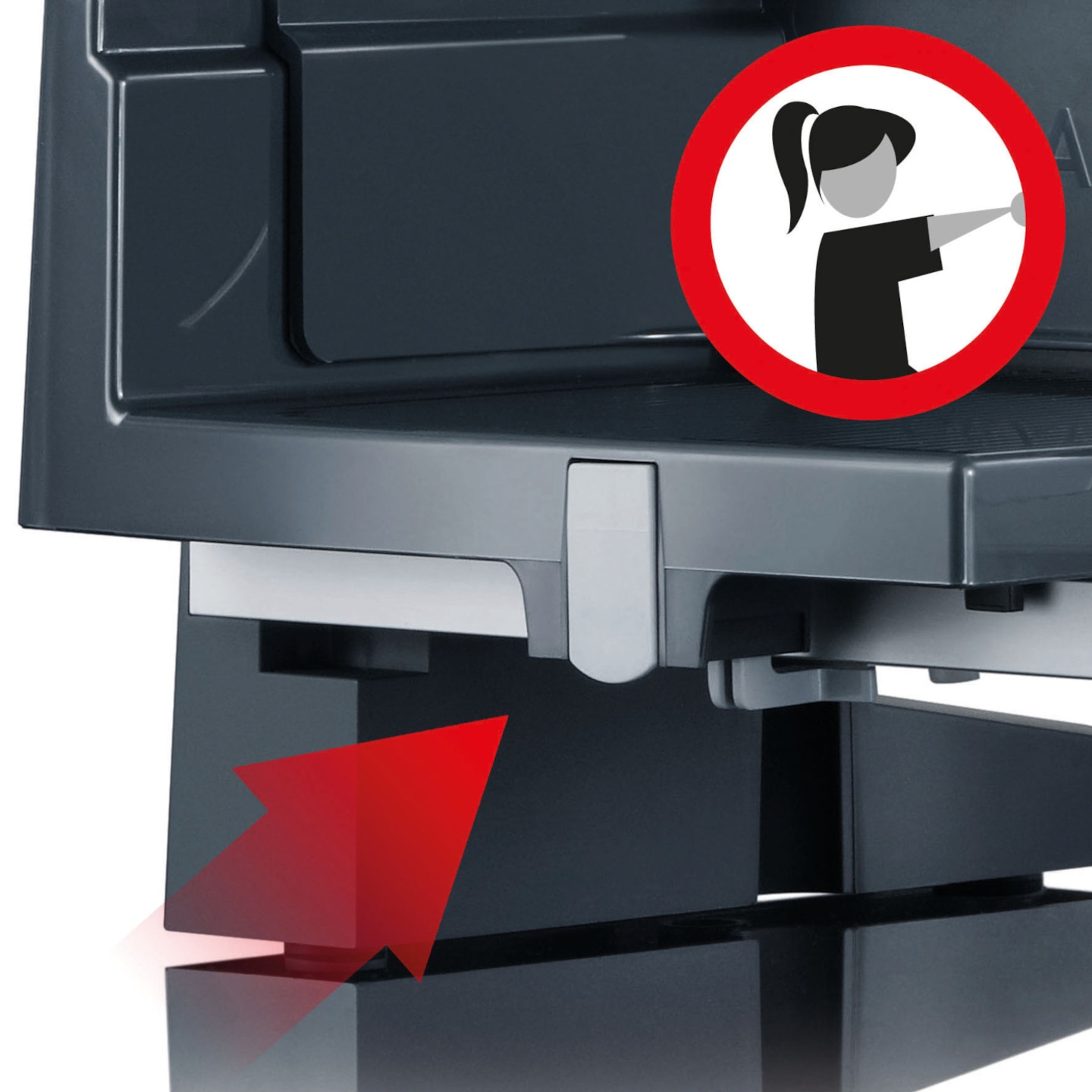 Kaffeemaschine mit rotem Pfeil und Warnsymbol, nicht berühren.