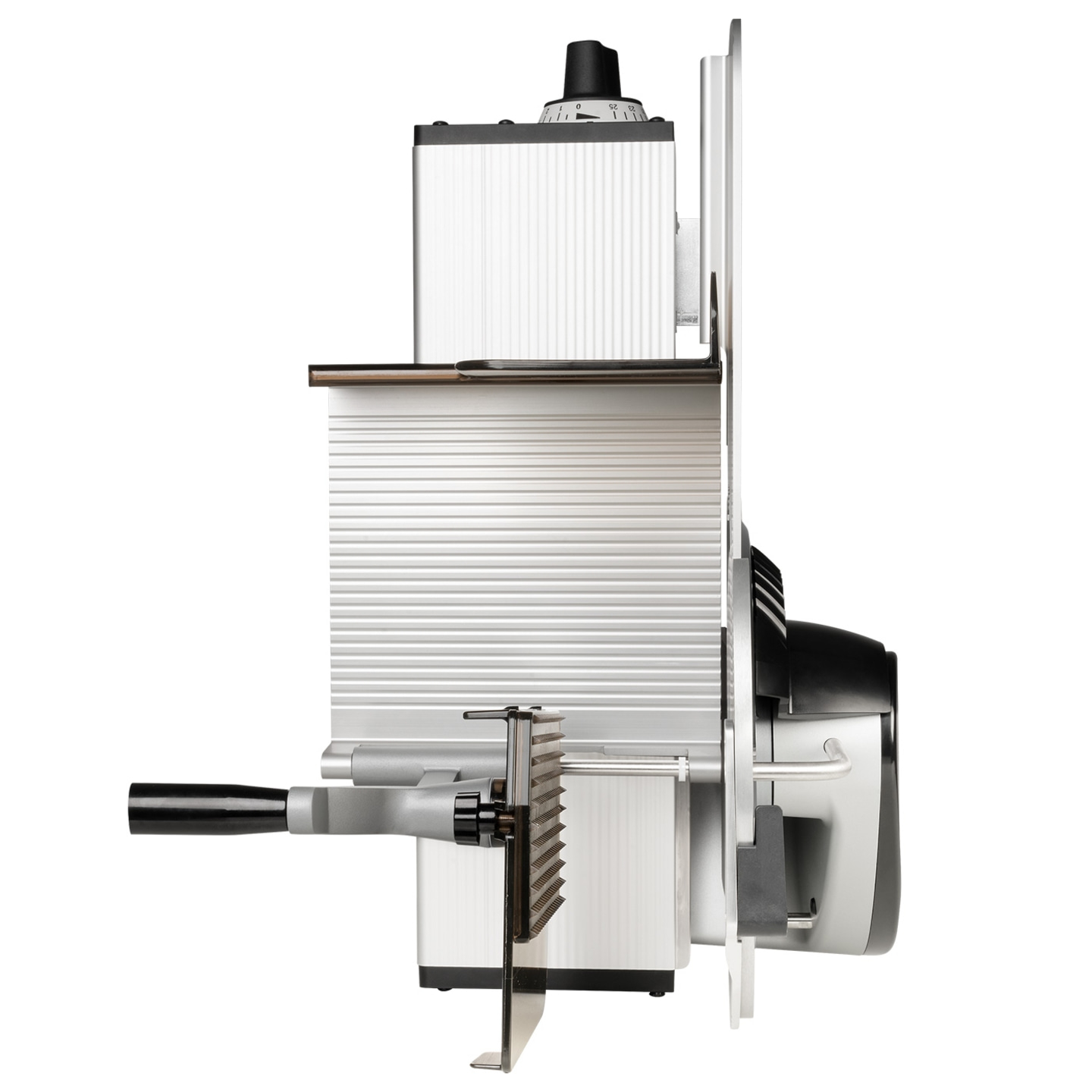 Fleischschneidemaschine, silberfarben, mit schwarzem Griff und Drehknopf, Detailaufnahme