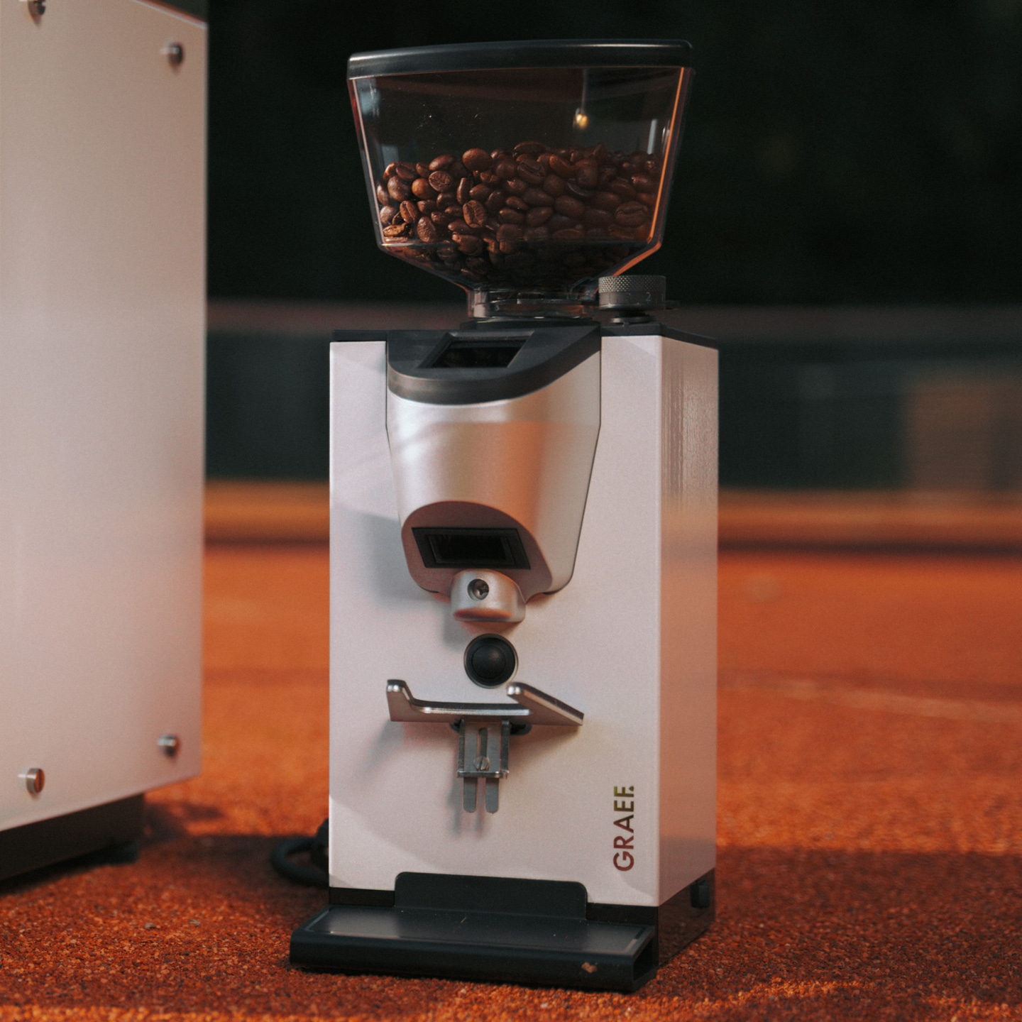Coffee grinder CM1111 extra quiet, with disc grinder