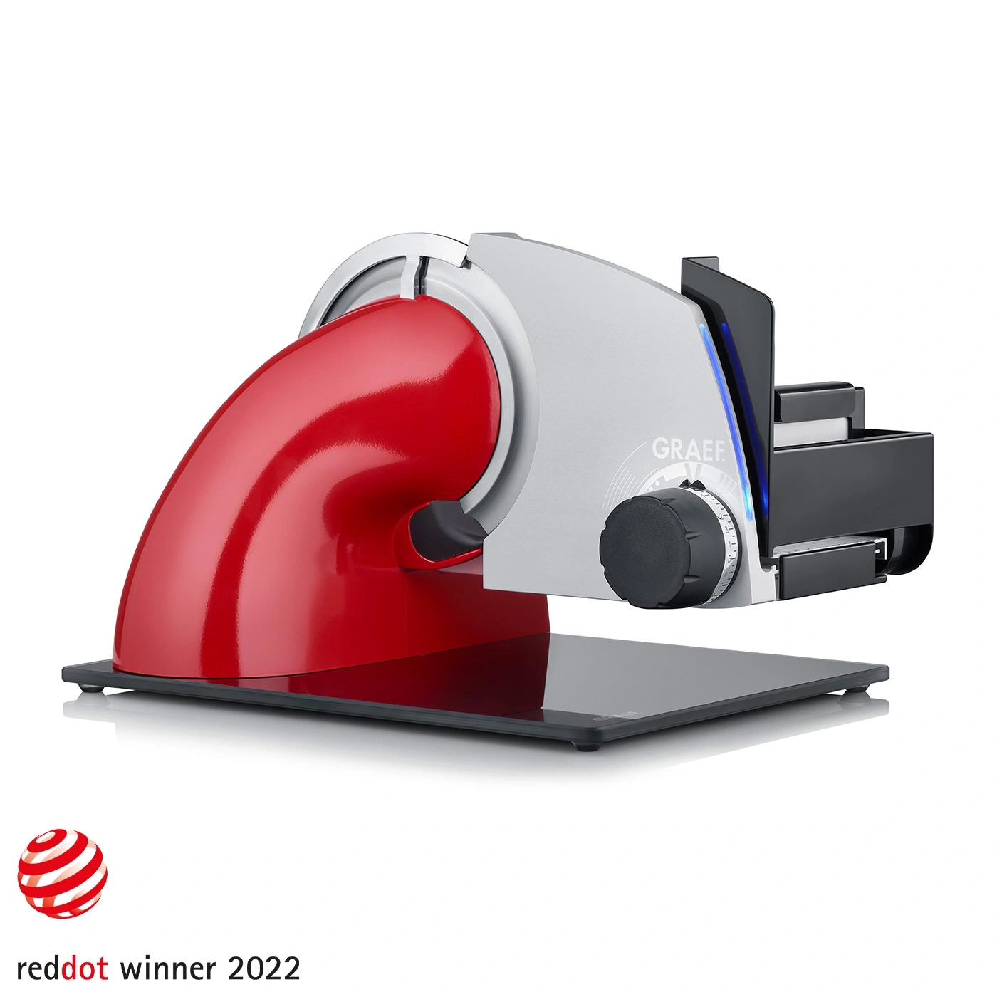 Graef slicer with red and silver housing, Red Dot winner 2022.