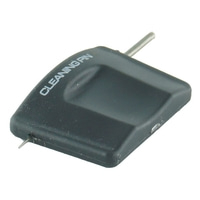 Reinigungsstift, schwarz, mit Metallstift, zum Reinigen, Werkzeug, Nahaufnahme, isoliert