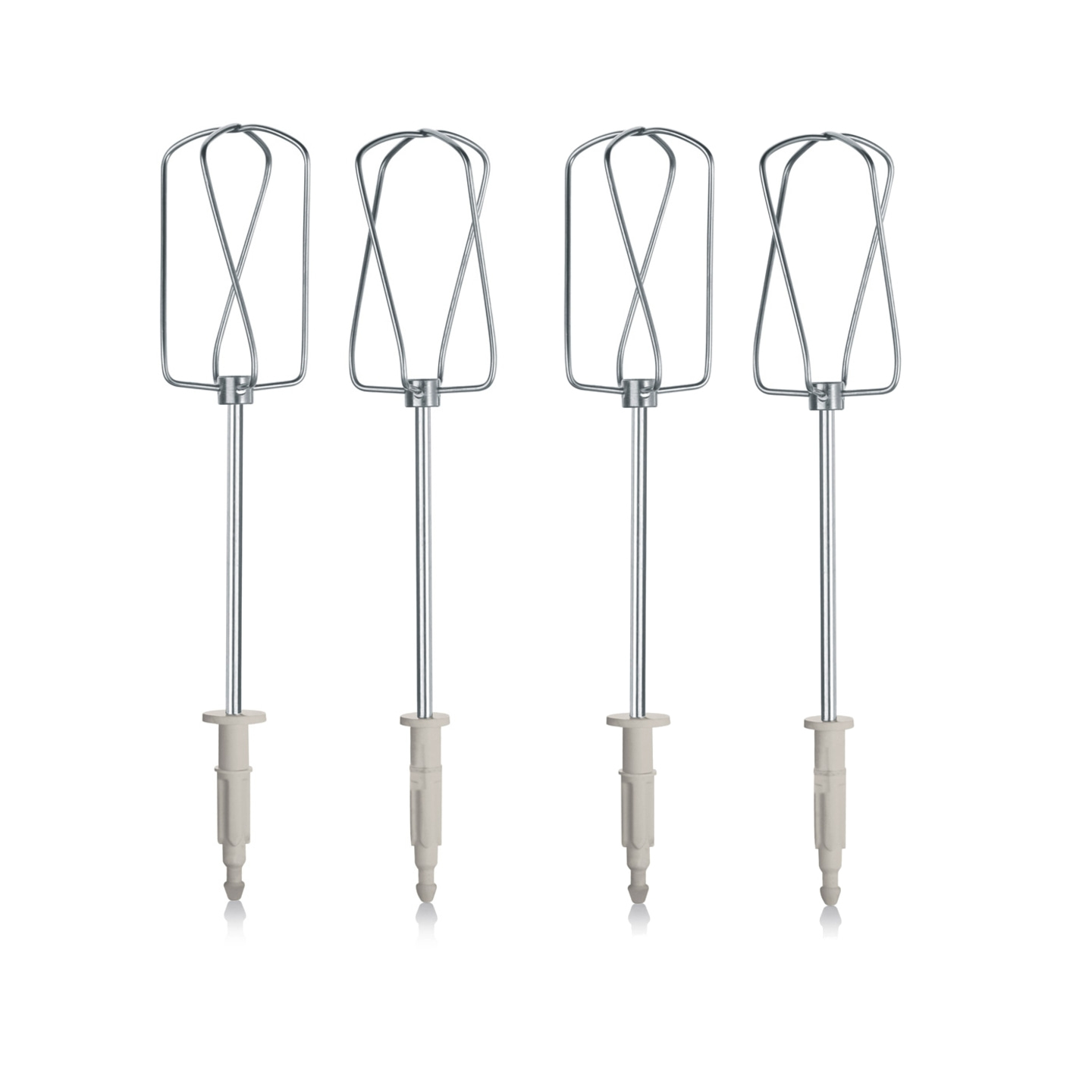 Vier Schneebesen für einen Handmixer, isoliert auf weißem Hintergrund.