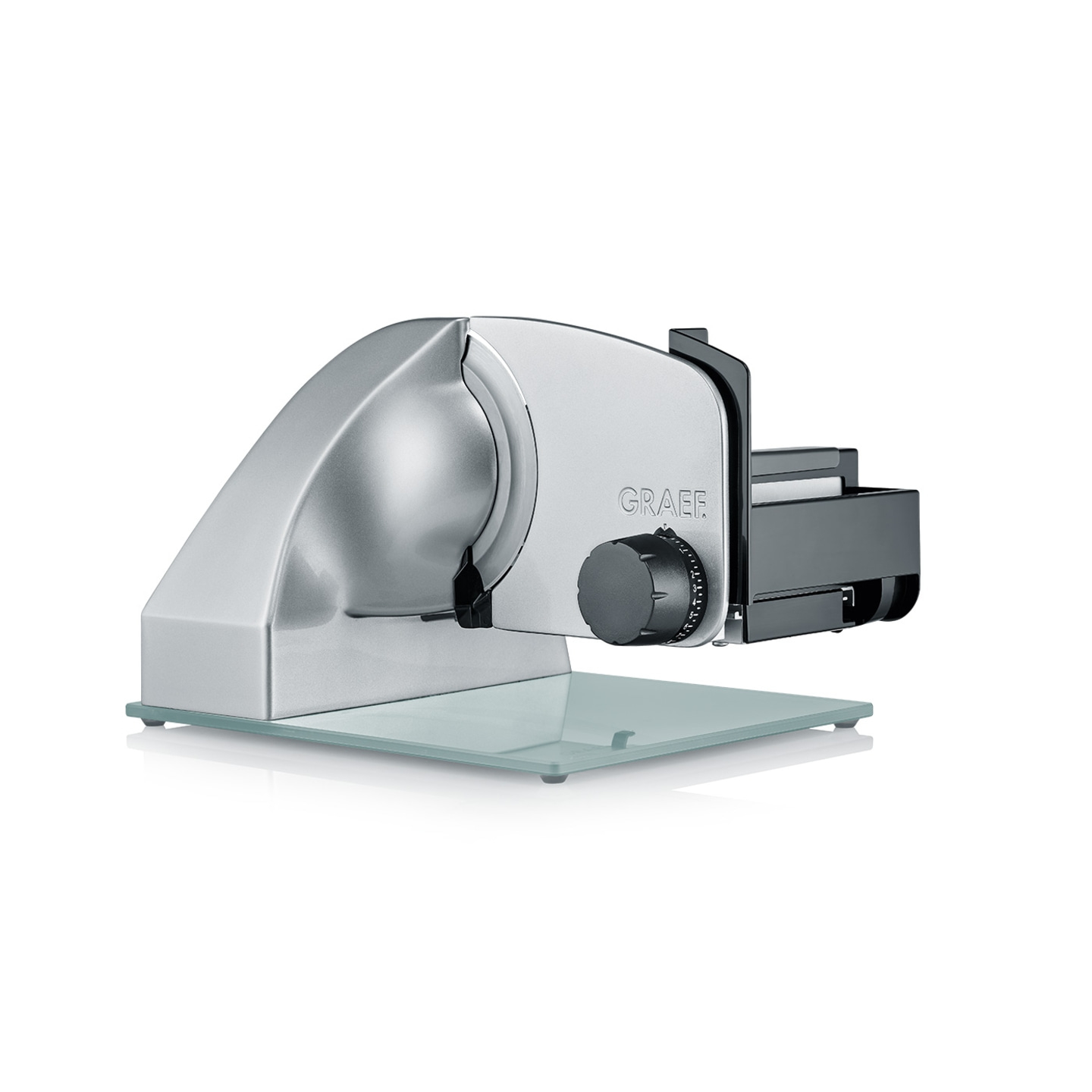 Graef Allesschneider, silberfarben, mit Glasplatte, Detailaufnahme, isoliert