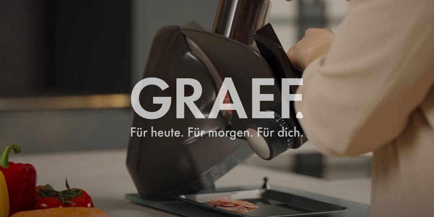 GRAEF-Werbung: Person schneidet Wurst mit einer Schneidemaschine, Text: Für heute. Für morgen. Für dich.