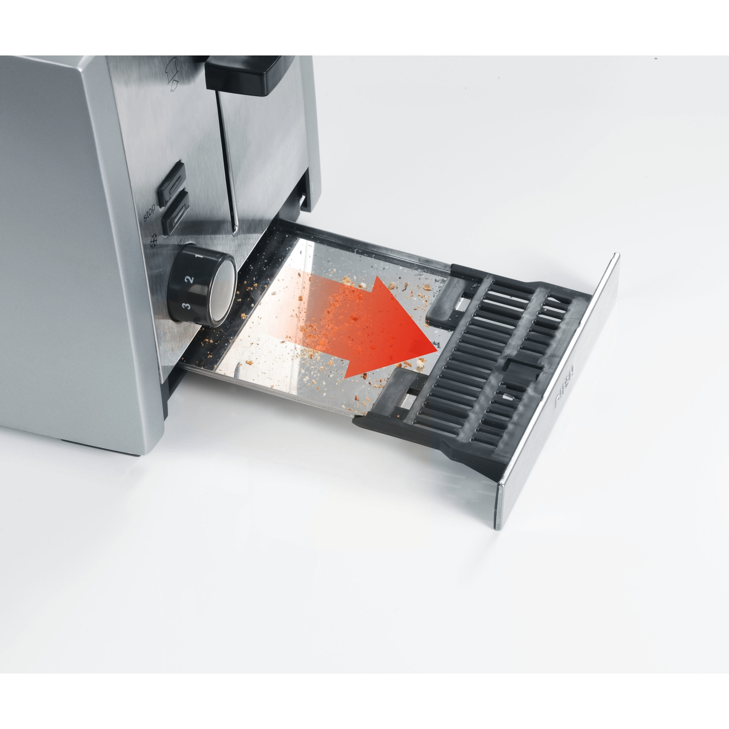 Toaster mit herausnehmbarer Krümelschublade und rotem Pfeil, der die Richtung anzeigt.